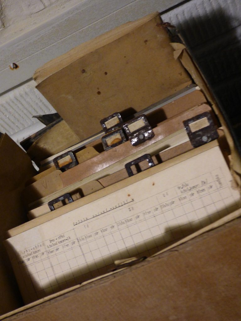 files, papers, documents-1639264.jpg